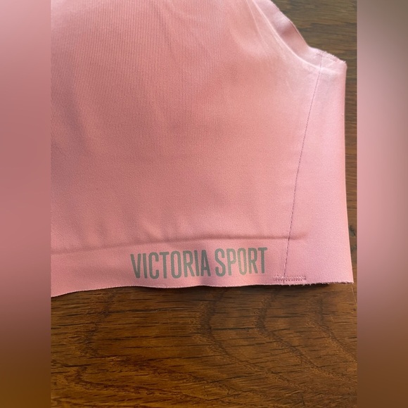 Victoria Sport Light Pink Clip Sports Bra - Picture 2 of 8